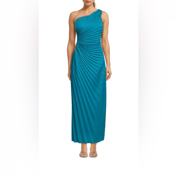 Delfi Collective Solie Gown‎ Dress in Teal Blue - Picture 1 of 6